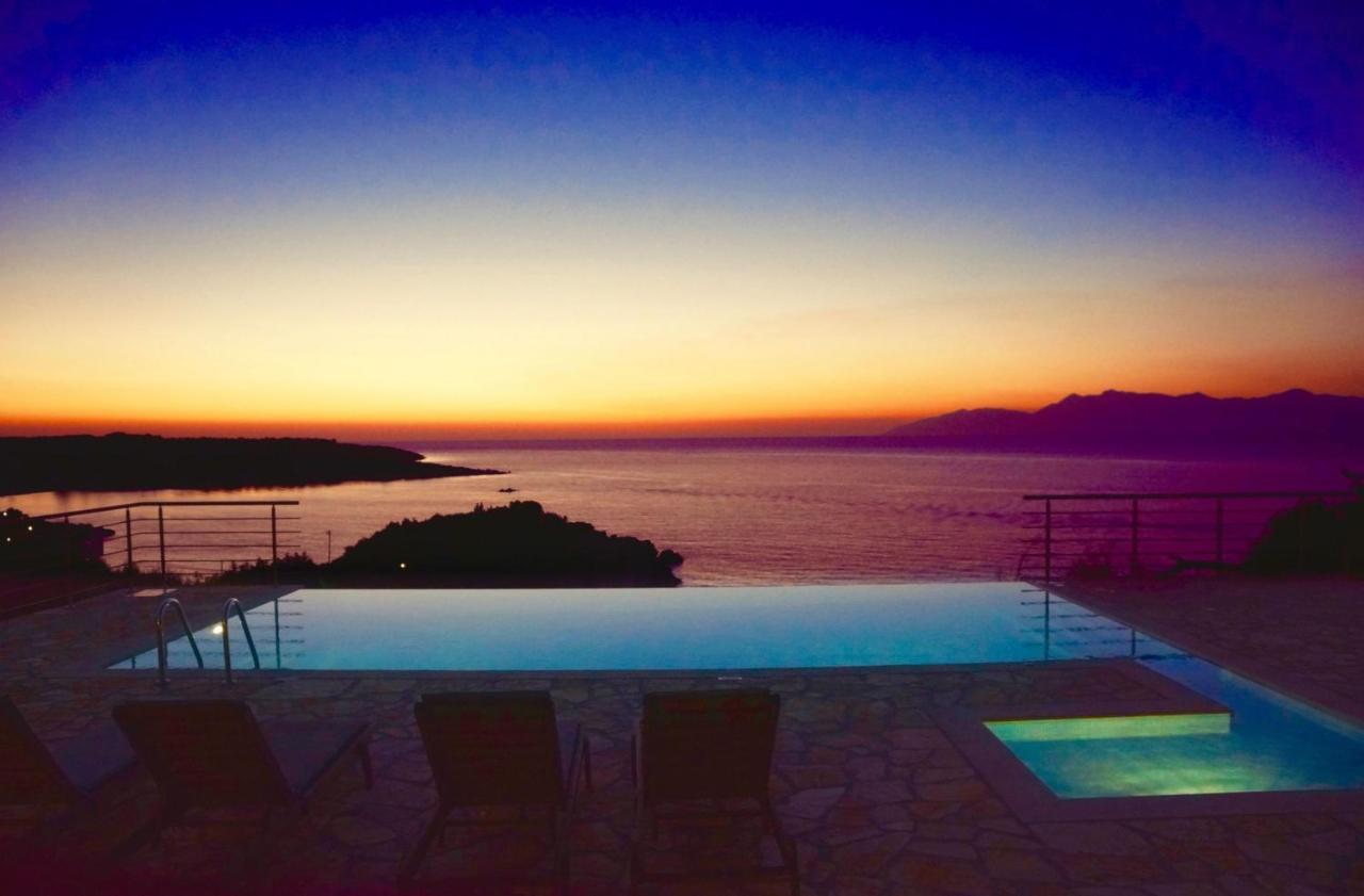 Beachfront Villa Seasun By Posarellivillas Agios Spyridon  Ngoại thất bức ảnh