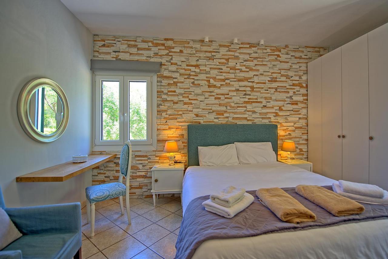Beachfront Villa Seasun By Posarellivillas Agios Spyridon  Ngoại thất bức ảnh