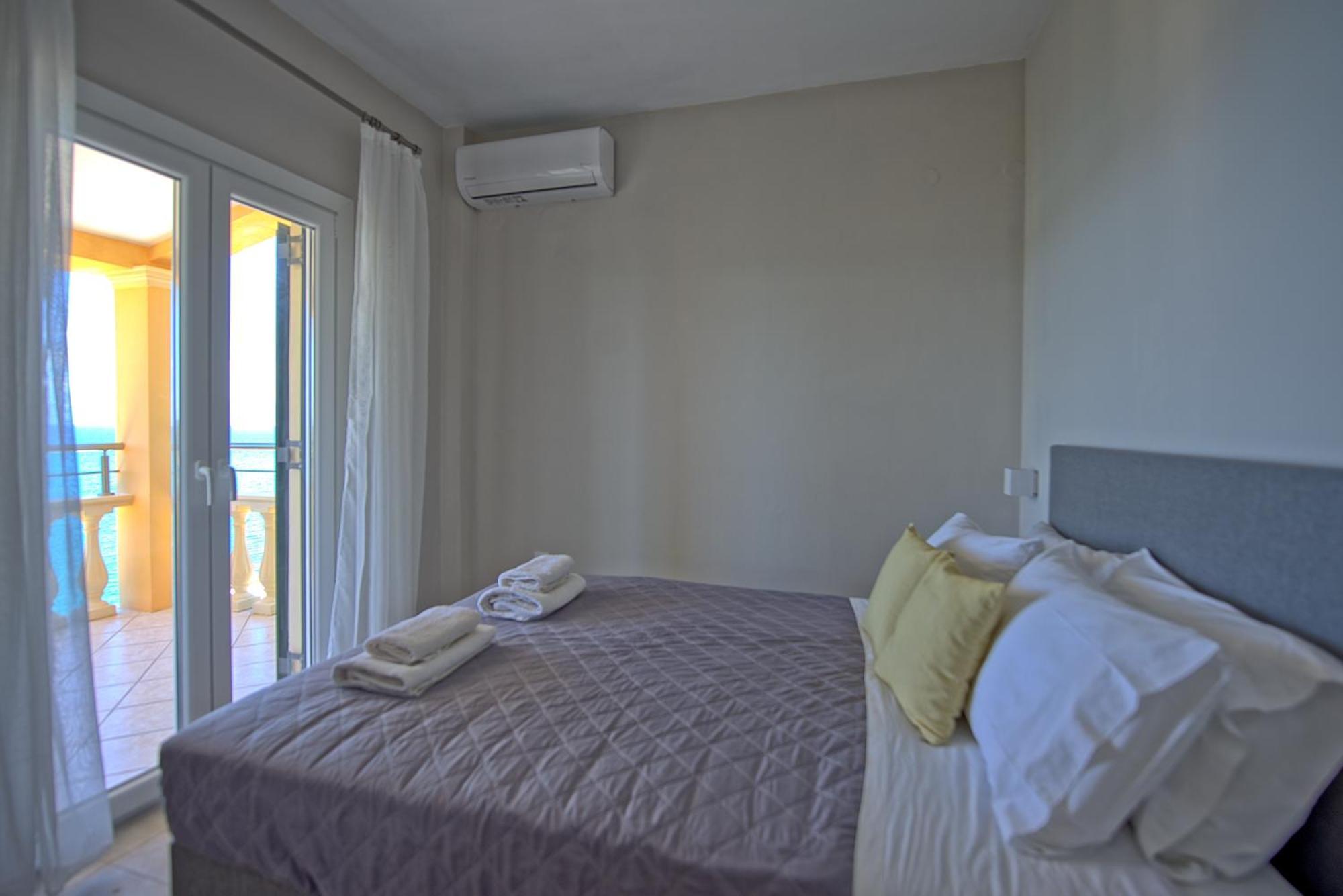 Beachfront Villa Seasun By Posarellivillas Agios Spyridon  Ngoại thất bức ảnh